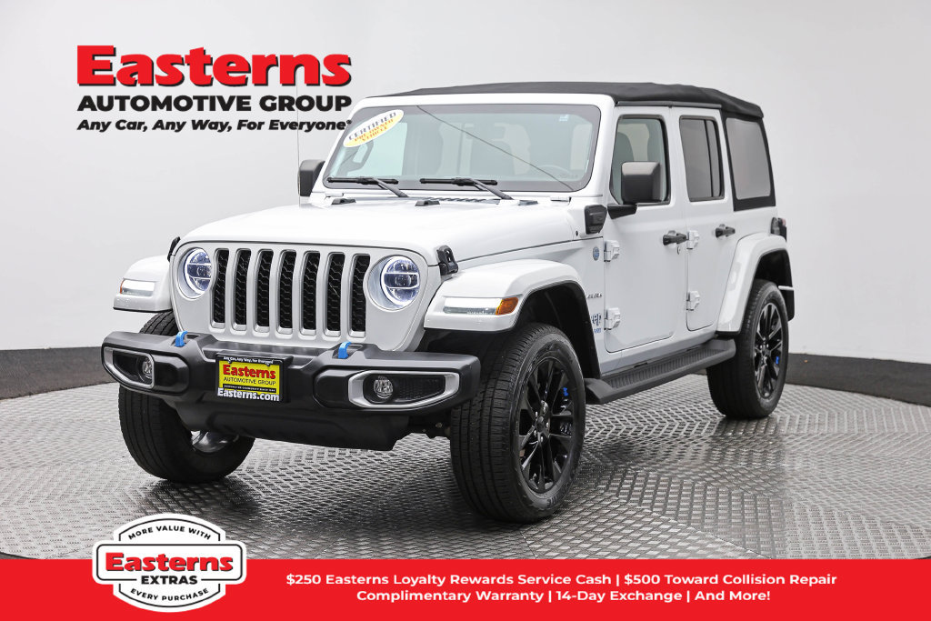 Used 2022 Jeep Wrangler Unlimited Sahara w/ Cold Weather Group AWD/4WD image 1