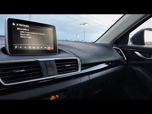 Used 2015 MAZDA MAZDA3 i Sport FWD image 10