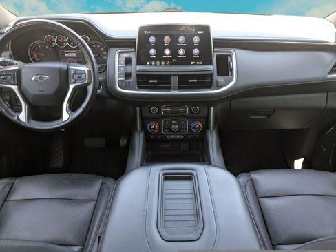 Used 2021 Chevrolet Tahoe Z71 w/ Z71 Signature Package AWD/4WD image 18