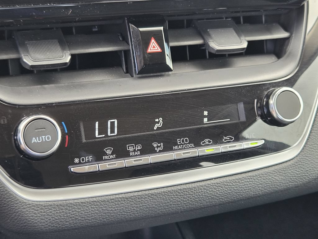 Used 2026 Toyota Corolla LE FWD image 20