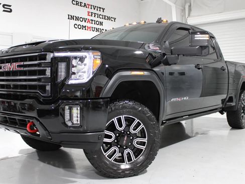Used 2022 GMC Sierra 2500 AT4 w/ AT4 Premium Plus Package AWD/4WD image 1