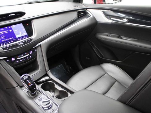 Certified 2023 Cadillac XT5 Premium Luxury image 24