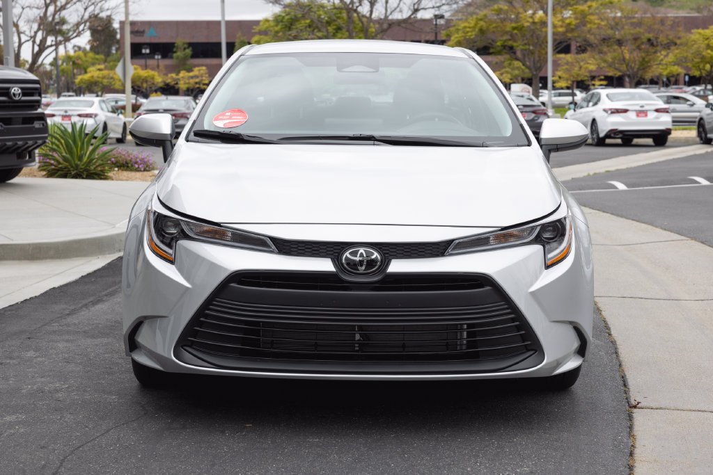 New 2027 Toyota Corolla LE w/ LE Premium Package FWD image 2