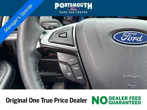Used 2024 Ford Edge SEL image 13