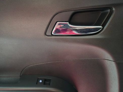 Used 2018 Chevrolet Sonic LT w/ Convenience Package FWD image 31