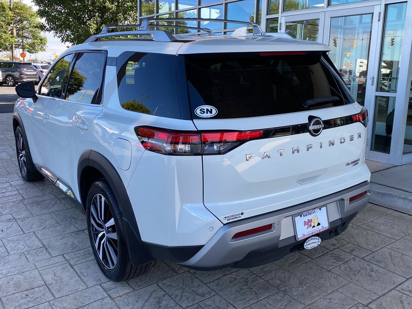 Certified 2023 Nissan Pathfinder Platinum AWD/4WD image 6