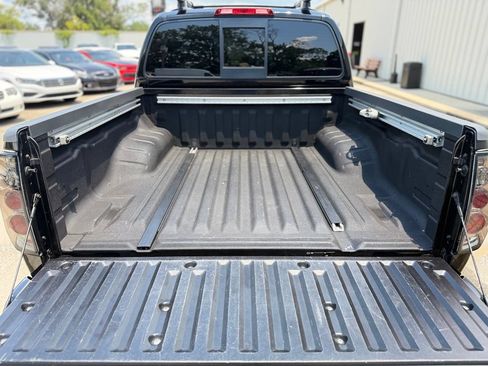 Used 2014 Nissan Frontier PRO-4X w/ Pro-4x Luxury Package AWD/4WD image 13