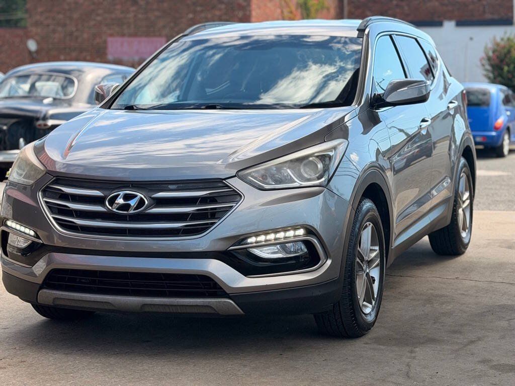 Used 2018 Hyundai Santa Fe Sport w/ 2.4L Value Package 02 FWD image 4