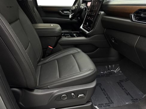 Used 2026 GMC Yukon Denali w/ Denali Reserve Package RWD image 51