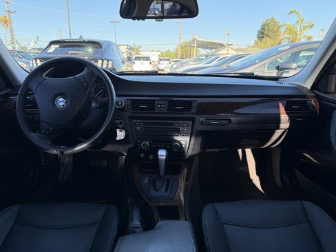 Used 2011 BMW 328i Sedan RWD image 23