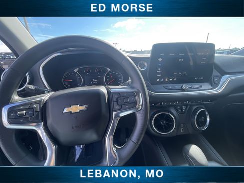 Certified 2025 Chevrolet Blazer LT FWD image 11