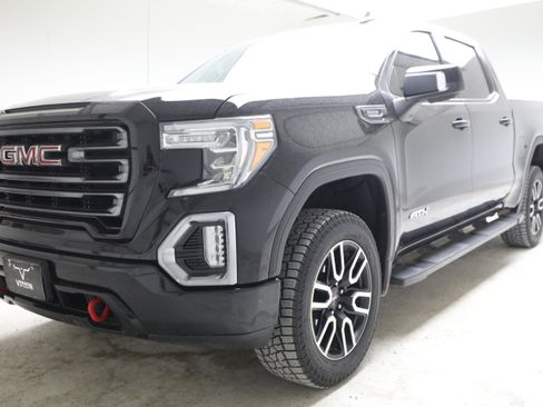 Used 2021 GMC Sierra 1500 AT4 w/ AT4 Preferred Package AWD/4WD image 1