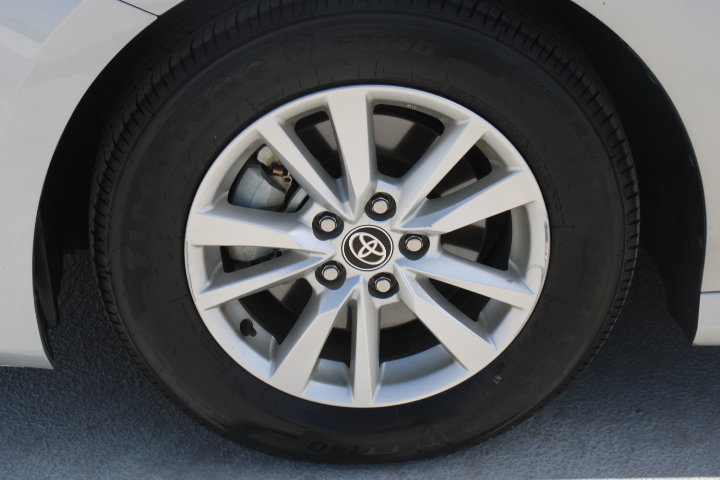 Certified 2025 Toyota Camry LE FWD image 9