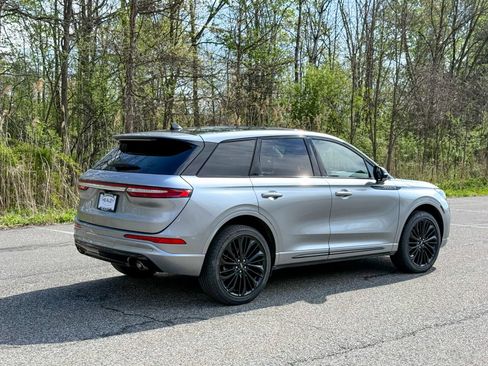 Used 2023 Lincoln Corsair AWD w/ Equipment Group 101A image 6