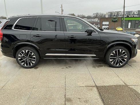 New 2026 Volvo XC90 T8 Plus w/ Protection Package Premier AWD/4WD image 7
