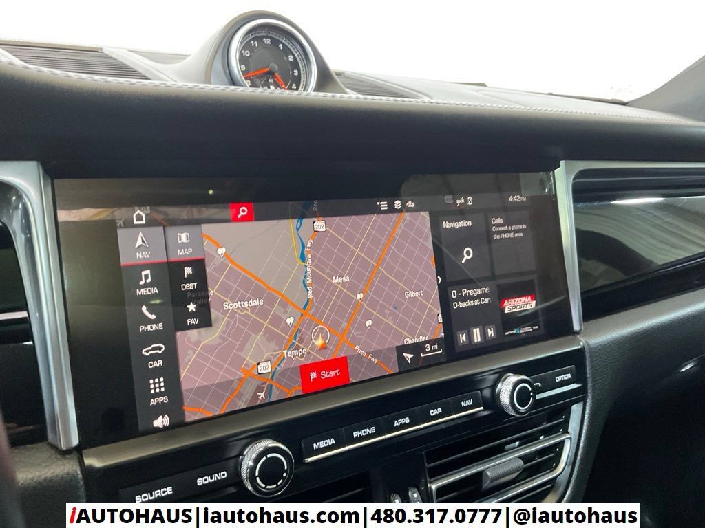 Used 2021 Porsche Macan S AWD/4WD image 32