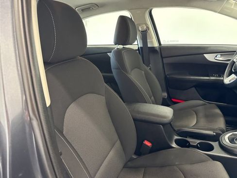 Used 2023 Kia Forte LXS FWD image 13