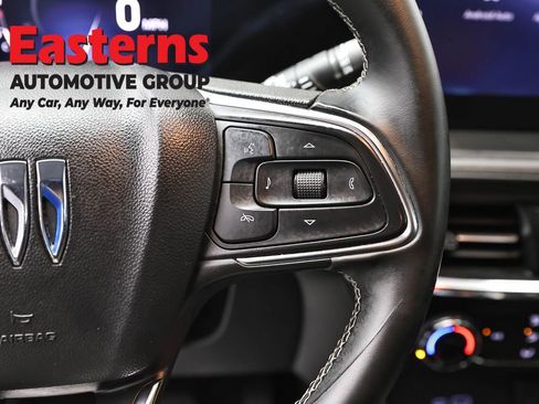 Used 2025 Buick Encore GX Preferred FWD image 16