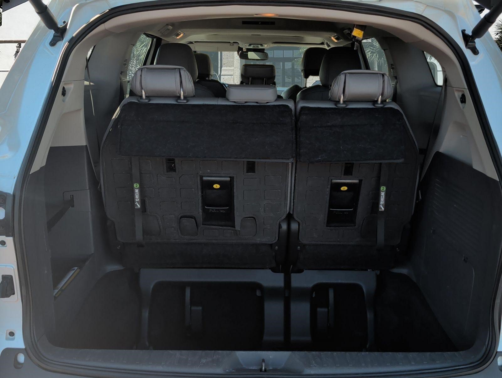 Used 2023 Toyota Sienna XLE FWD image 26