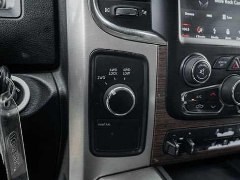 Used 2018 RAM 3500 Laramie w/ Cold Weather Group AWD/4WD image 33