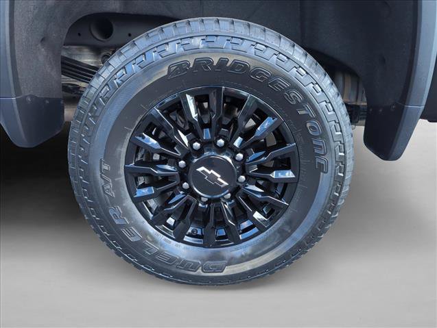 Used 2022 Chevrolet Silverado 2500 LTZ w/ LTZ Plus Package AWD/4WD image 7