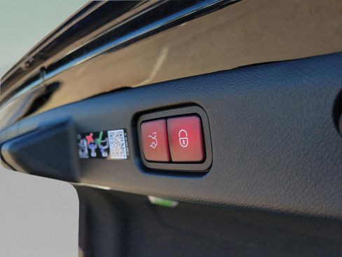 Certified 2026 Mercedes-Benz E 350 Sedan image 6