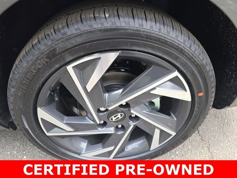 Certified 2025 Hyundai Elantra SEL FWD image 34