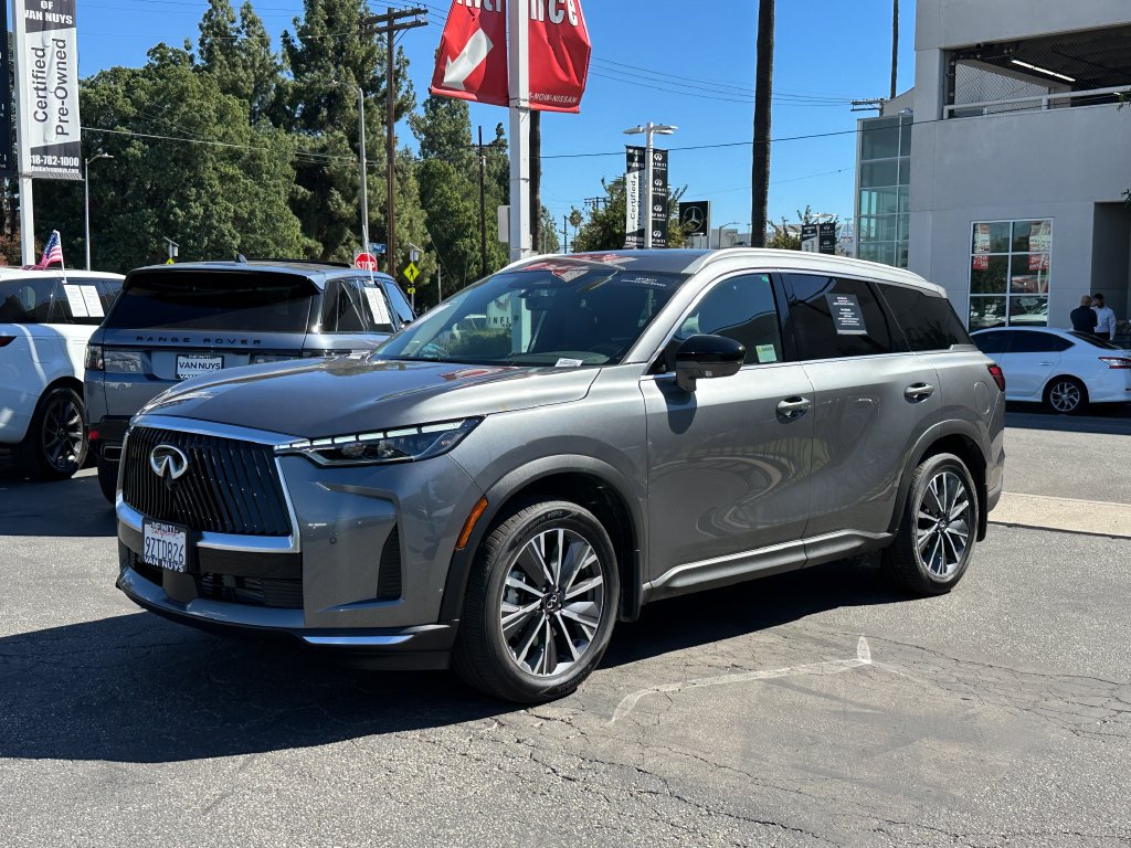 Certified 2027 INFINITI QX60 Luxe w/ Cargo Package FWD image 2