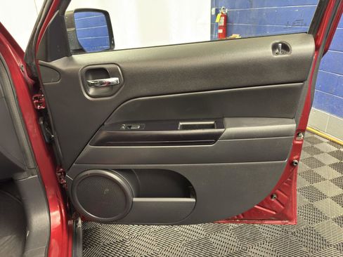 Used 2016 Jeep Patriot Sport w/ Power Value Group image 35