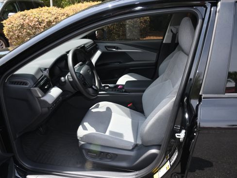Certified 2025 Toyota Camry LE w/ Convenience Package FWD image 7