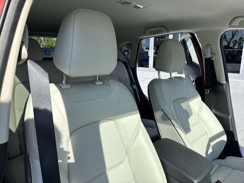 Used 2025 MAZDA CX-5 AWD 2.5 S w/ Preferred Package image 46
