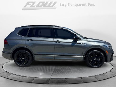 Certified 2023 Volkswagen Tiguan SE R-Line FWD image 10