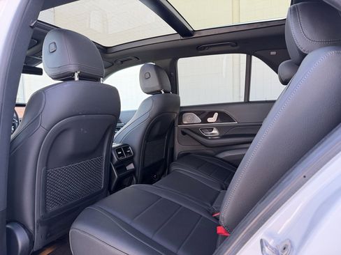 Used 2024 Mercedes-Benz GLE 350 4MATIC w/ 3rd Row Seat Package image 35