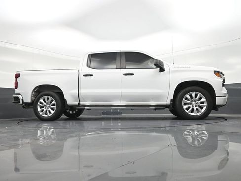 Used 2022 Chevrolet Silverado 1500 Custom RWD image 29