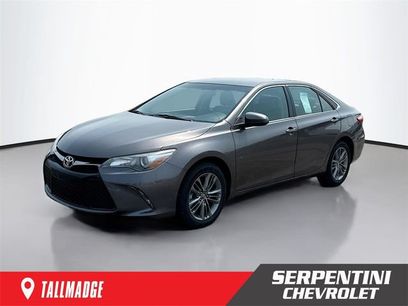 Used 2017 Toyota Camry SE