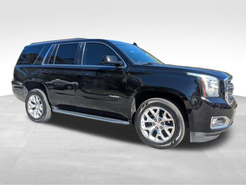 Used 2018 GMC Yukon SLE w/ SLE Value Package image 1