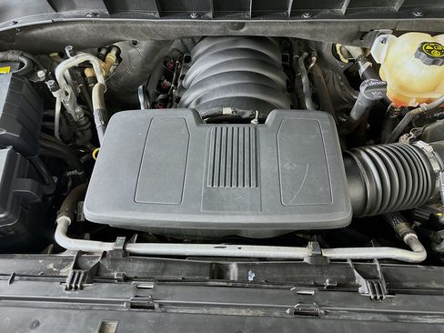 Used 2023 Chevrolet Tahoe LS RWD image 32