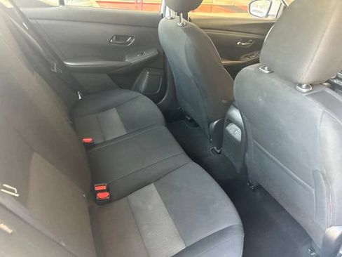 Used 2024 Nissan Sentra SV FWD image 14