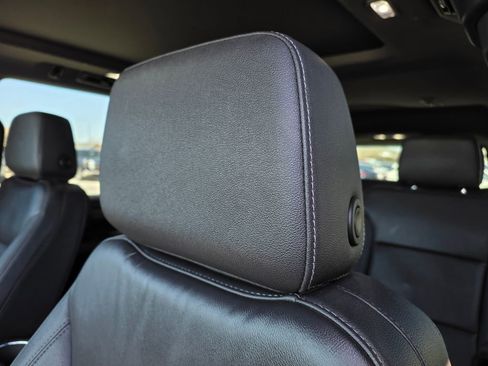 Used 2024 Chevrolet Tahoe Z71 w/ Luxury Package image 21