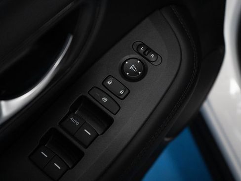 New 2026 Honda HR-V LX image 13