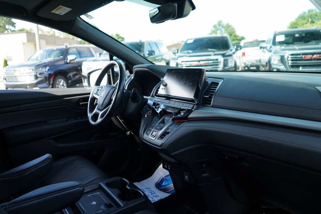 Used 2025 Honda Odyssey Sport-L image 13