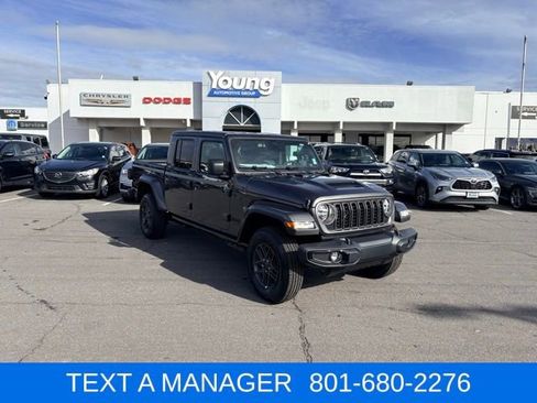 New 2026 Jeep Gladiator Sport AWD/4WD image 1
