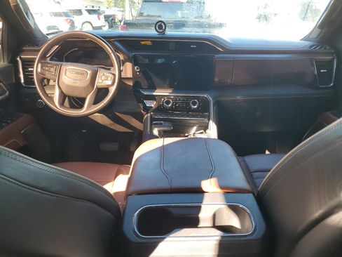Used 2023 GMC Sierra 1500 Denali Ultimate image 4