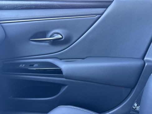 New 2025 Lexus ES 350 w/ Premium Package image 23