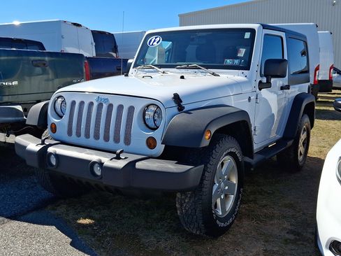Used 2012 Jeep Wrangler Sport image 2