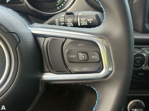 Certified 2023 Jeep Wrangler Unlimited Rubicon 4xe image 17