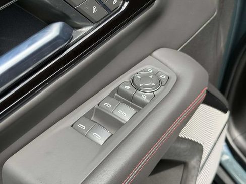Used 2026 GMC Yukon AT4 Ultimate AWD/4WD image 7