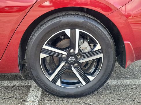 Used 2025 Nissan Sentra SV image 7