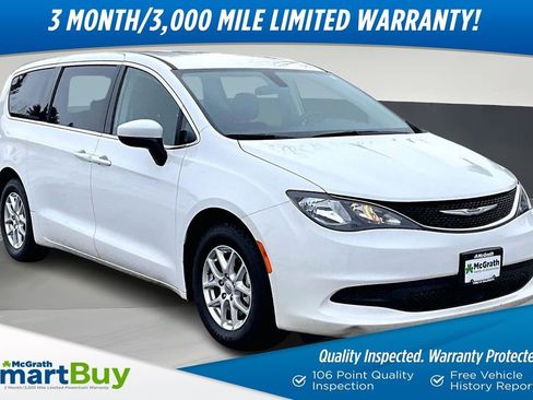 Used 2021 Chrysler Voyager LX image 1
