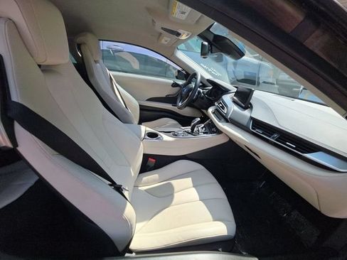 Used 2015 BMW i8 AWD/4WD image 10